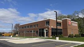 Minooka High names Class of 2026 valedictorian and salutatorian