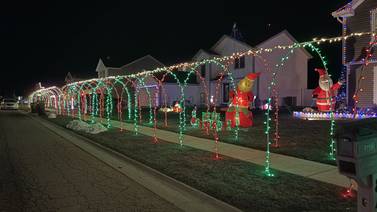 Ottawa, Streator homes light up neighborhoods
