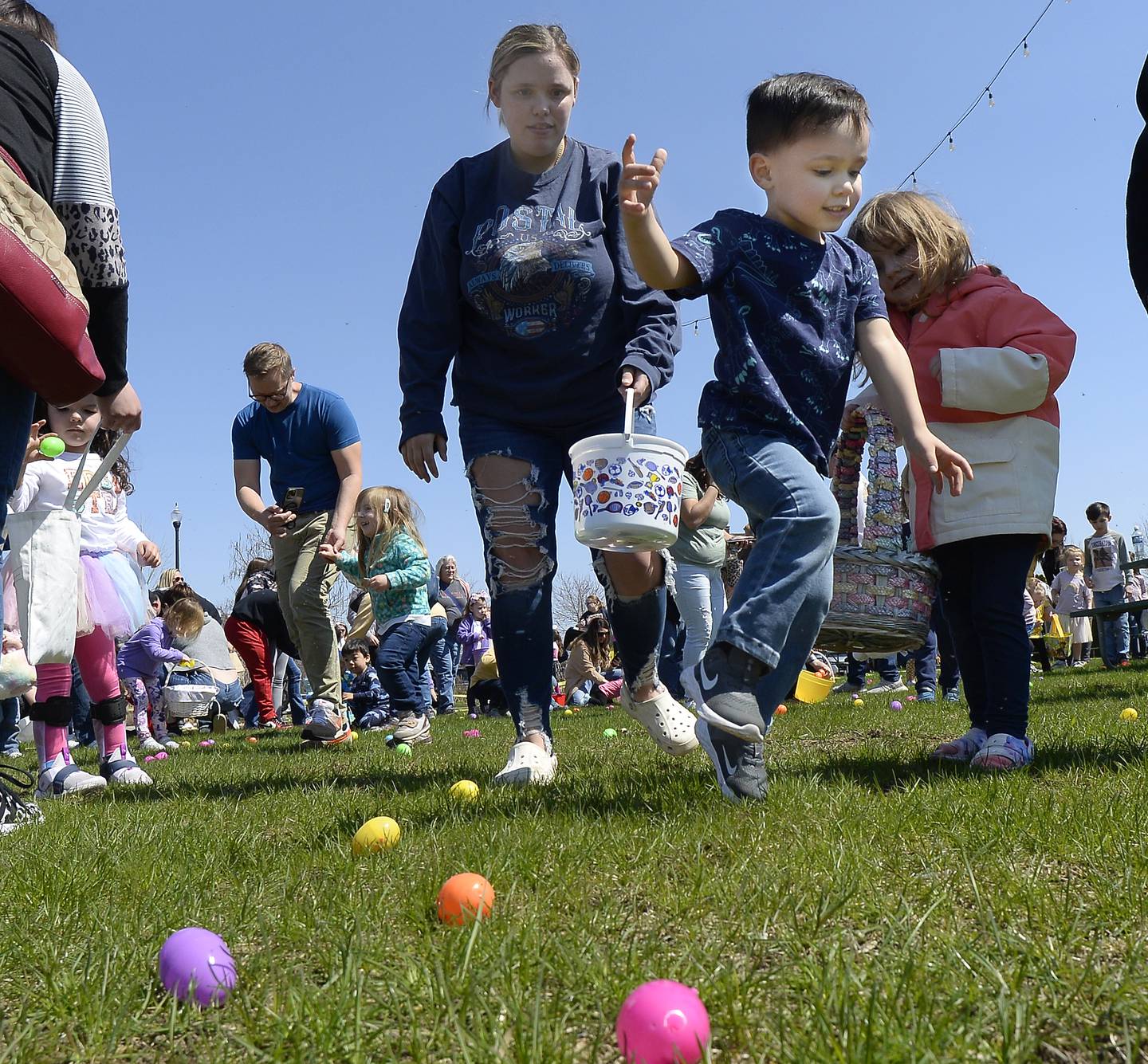 Ottawa hosts egg hunt, scavenger hunt Shaw Local