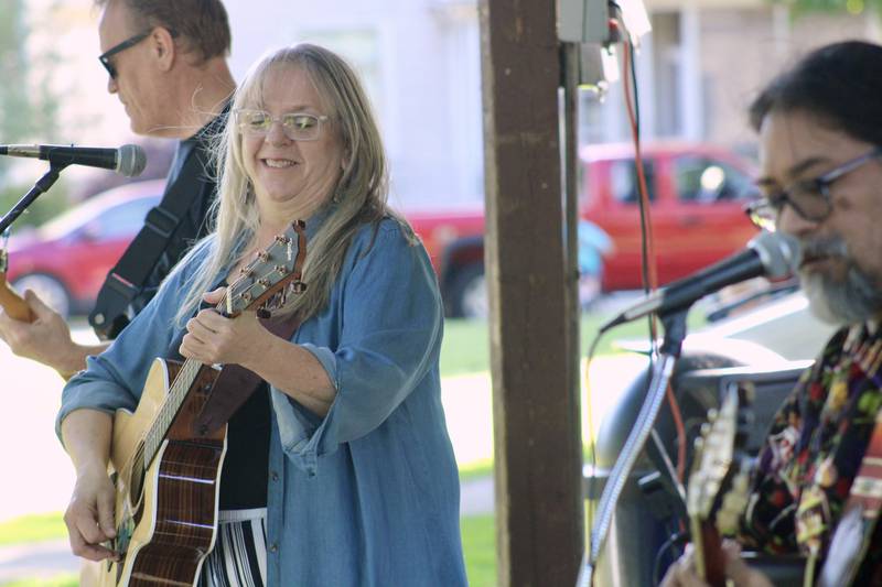 Kathy Cecchetti and the Acoustic Circus performed Friday evening at John Dixon Park in Dixon as the first of the summer concert series Music on the Square.