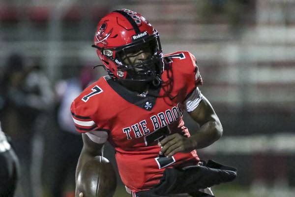 Bolingbrook, from last to first, beats Yorkville to win Southwest Prairie West championship