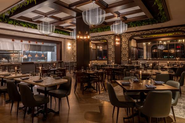 Favorite romantic restaurants in suburbs, Illinois Valley for Valentine’s Day dates