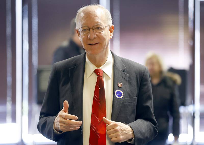 11th congressional democratic Rep. Bill Foster thanks poll workers at the Naperville Municipal Center Tuesday, March 19, 2024.
