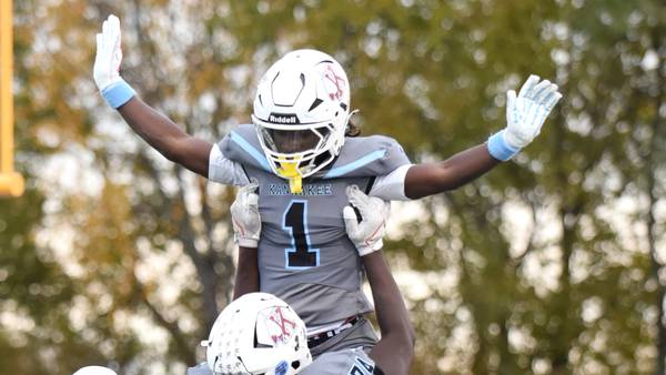 Photos: Lemont at Kankakee football, Class 5A first round