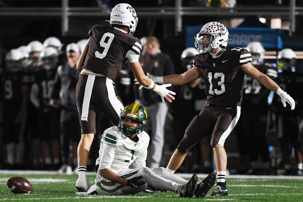 Fremd stays close early before Mt. Carmel pulls away in 8A semifinal