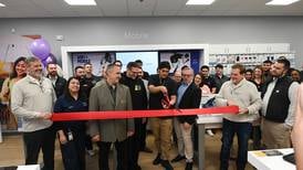 Xfinity store opens in Round Lake Beach
