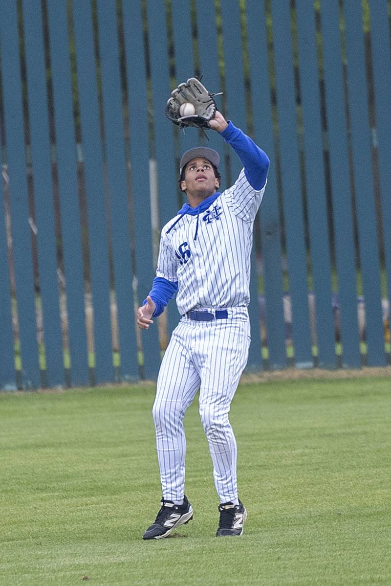 Newman’s Tyson Williams pulls in a fly ball in center against Mendota Thursday, April 30, 2026.