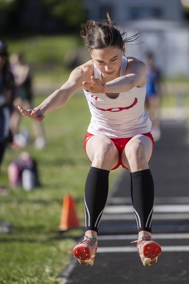 Oregon’s Lorelai Dannhorn eyes the pit in the triple jump Thursday, May 8, 2025, during the girls Big Northern Conference track meet.