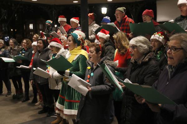Woodstock Community Choir marks 10th anniversary with fundraising gala Saturday