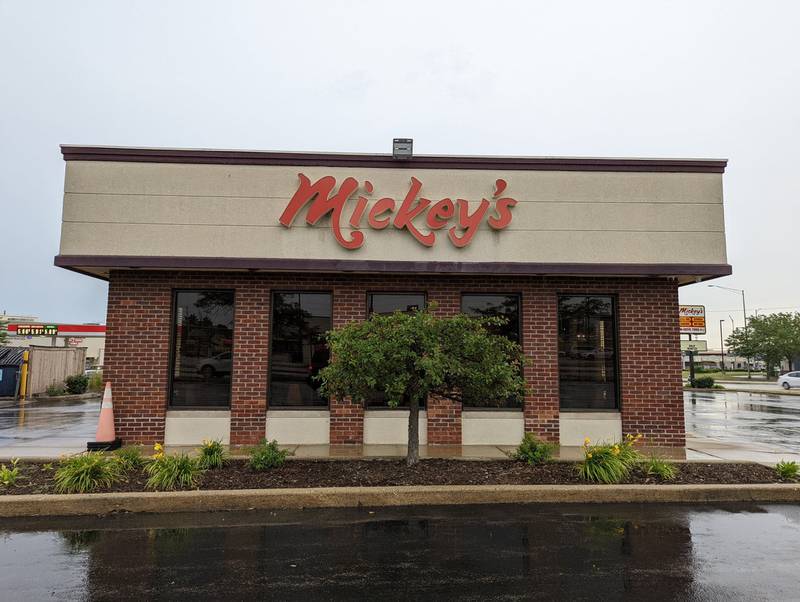 Mickey’s Gryos in Crest Hill serves up more than gyros. The venue has a full menu of sandwiches, soups, salads, barbecue and other dinners, specials and milk shakes in five flavors.