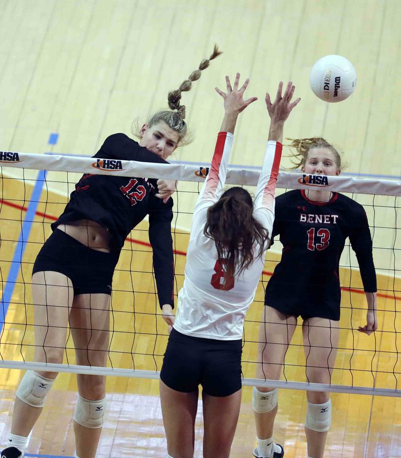 Photos vs. Mother McAuley in 4A volleyball championship Shaw Local
