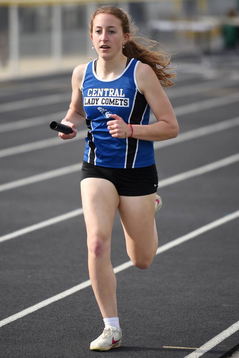 Central's Alexis Schultz runs the 4x800 m relay at the Herscher Invite Friday, May 2, 2025.