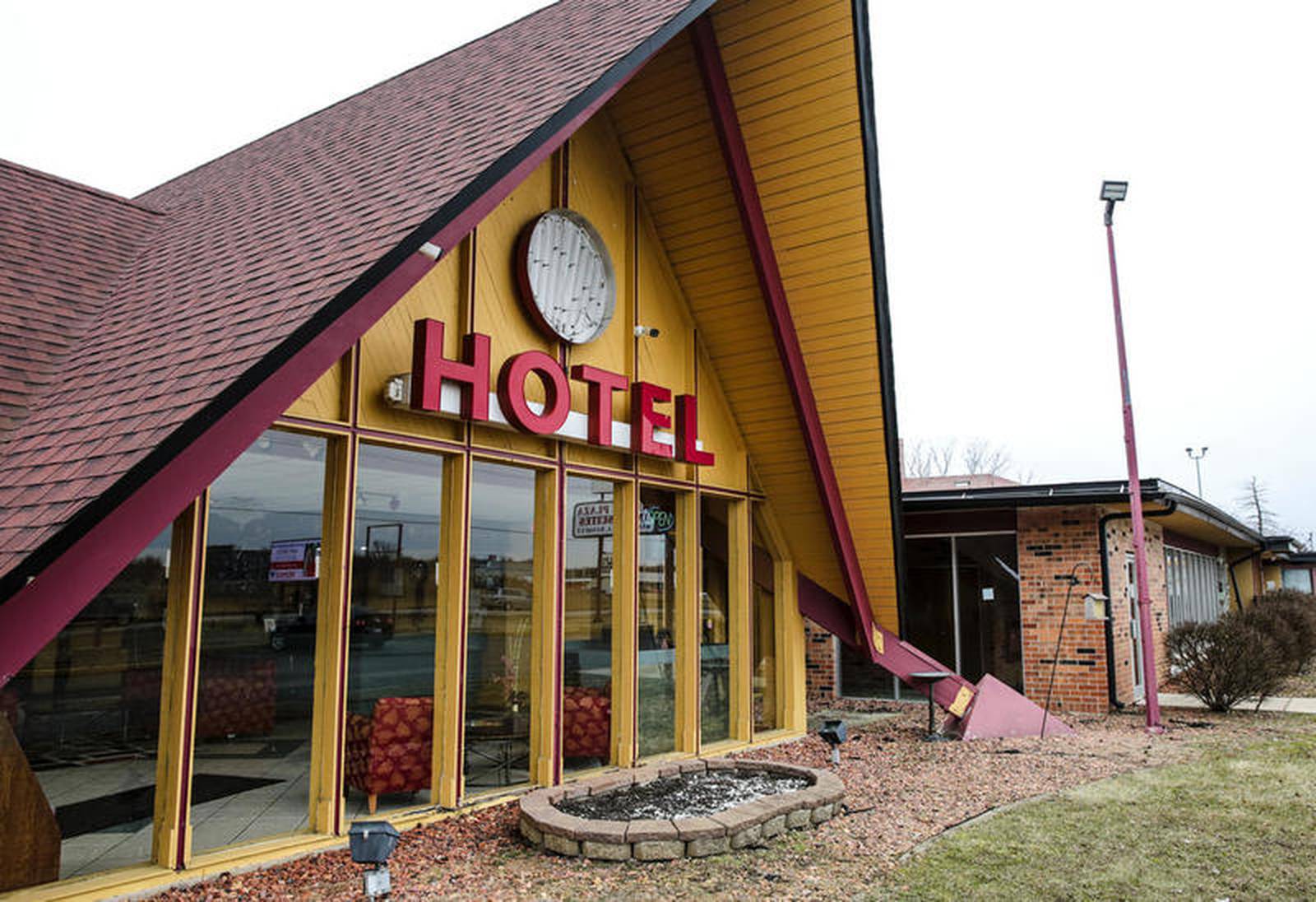 Joliet Plaza Inn gets more time for renovation Shaw Local
