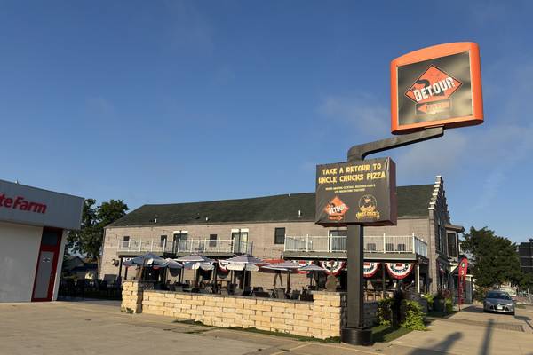 Uncle Chuck’s Pizzeria opens in La Salle behind Detour Tap