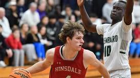 Vincas Buzelis, Hinsdale Central avenge early loss to Glenbard West with 19th straight win