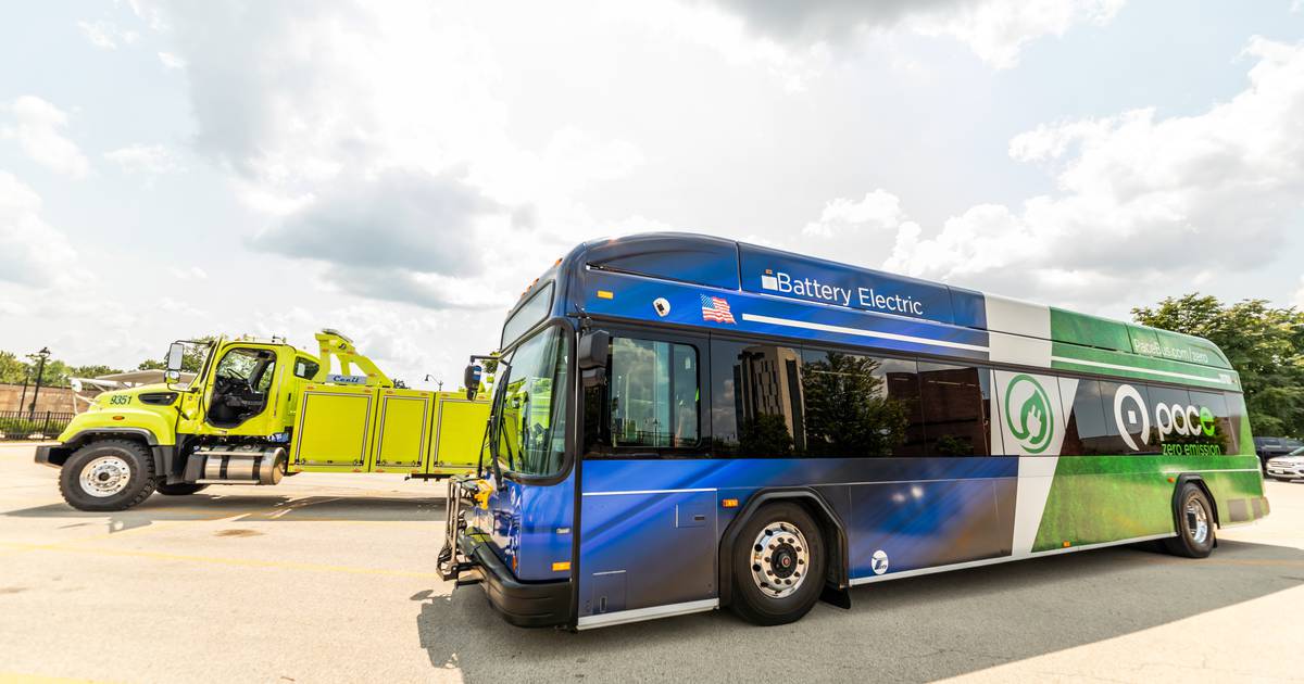 Transit advocates outline what’s happening with reforms to Metra, Pace, CTA