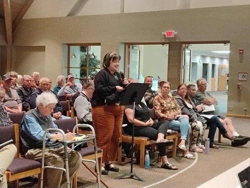 Geneva resident Tricia Miller spoke at the Campton Hills special meeting Thursday, Sept. 4, about the LaFox of Campton Hills annexation. Miller objected to the Geneva Public Library and Park districts being left out of the agreement.