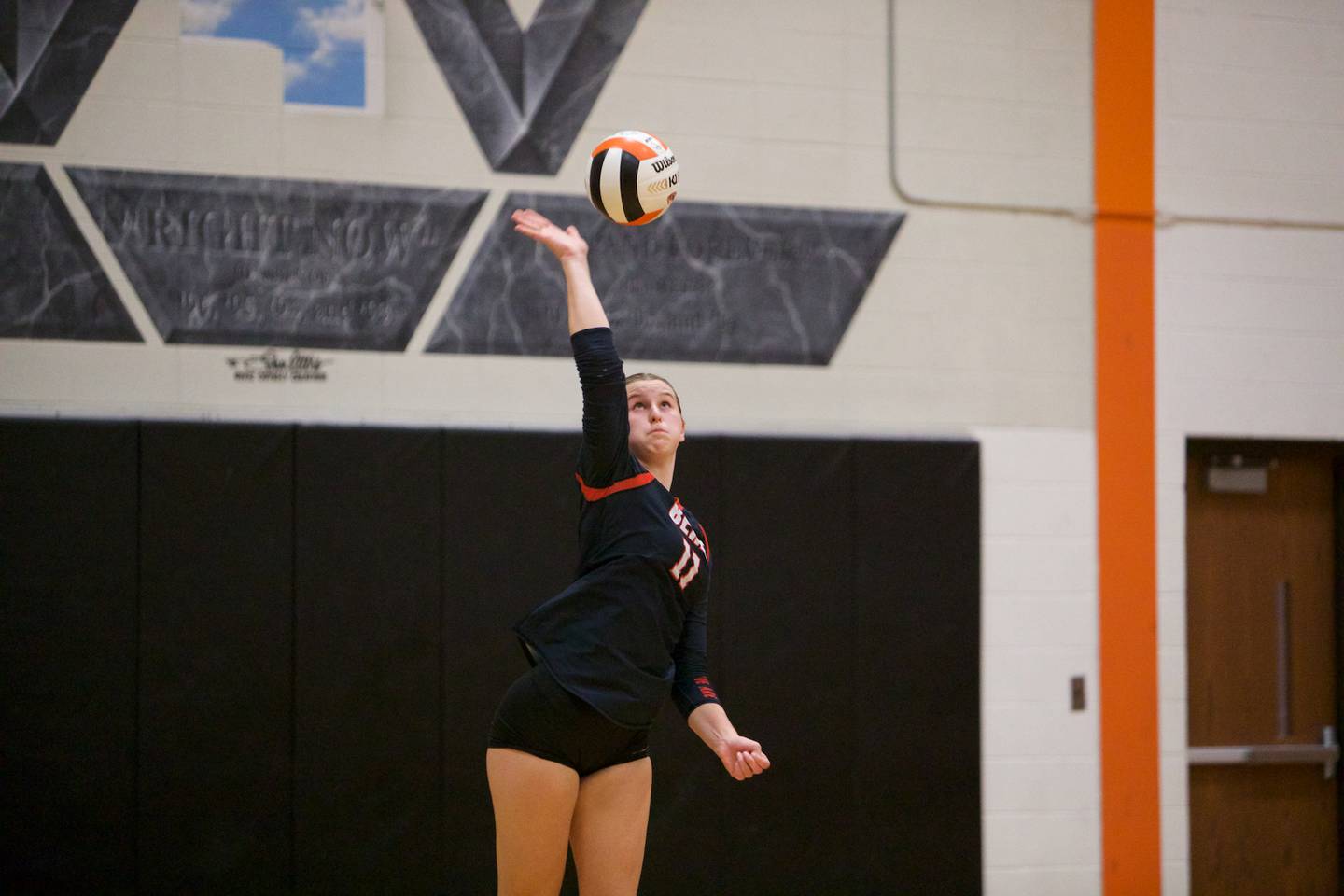 Benet's Ava Ledebuhr serves the ball against Marist at the Wheaton Classic on Saturday, Sept. 16,2023 in Wheaton.