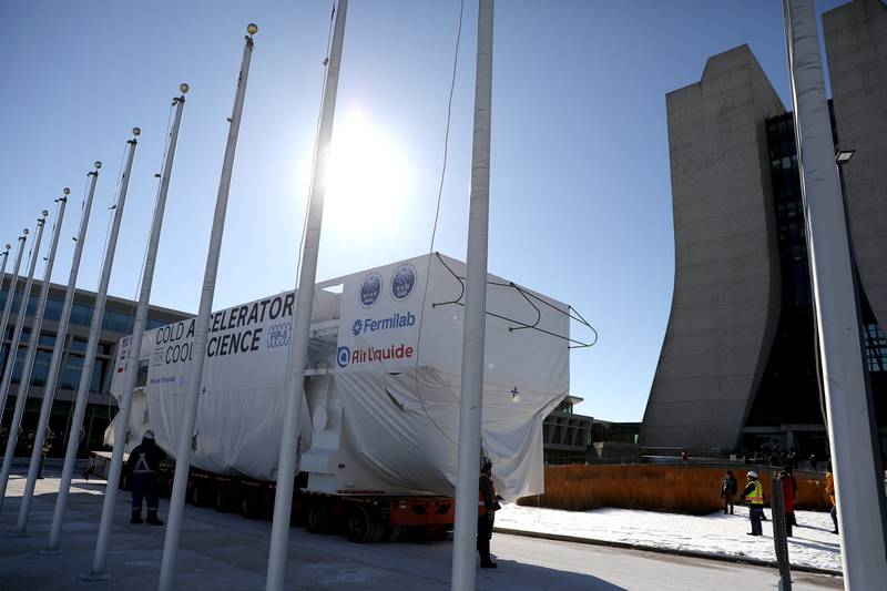 Fermi National Accelerator Laboratory (Fermilab) moved a 95-ton coldbox on Wednesday, Jan. 15, 2025, following a two month journey from France to Batavia. The coldbox is a crucial piece of equipment for the lab’s new Proton Improvement Plan II (PIP-II) particle accelerator project.