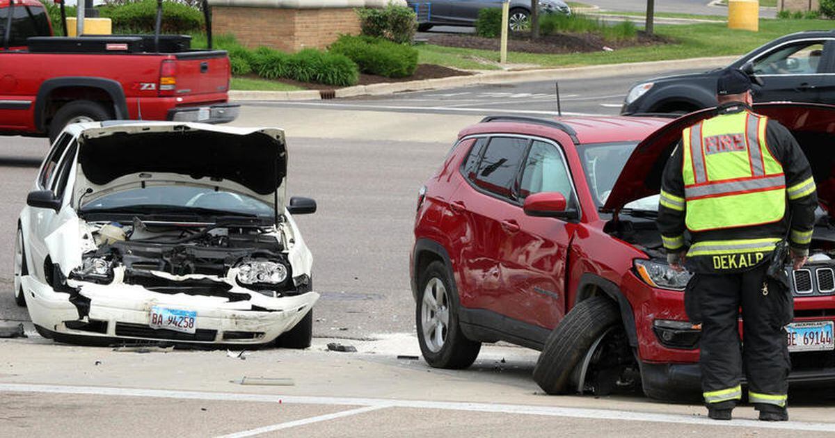 DeKalb police Failure to yield causes 2car crash on Sycamore Road Shaw Local