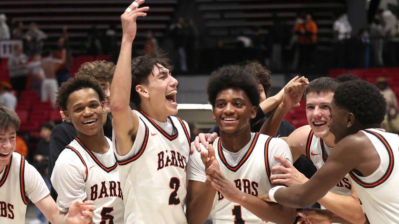 Photos: Sycamore, DeKalb boys basketball teams renew rivalry in FNBO Challenge at NIU