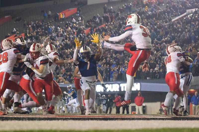 Wheaton Norths Devon Neal goes for the block against St. Rita in the Class 7A state championship at NIU Huskie Stadium. Saturday, Nov. 27, 2021 in Dekalb.