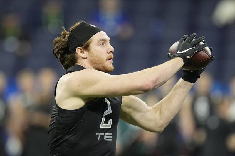 Iowa State tight end Chase Allen runs a drill during the NFL Scouting Combine on March 3, 2022 in Indianapolis.