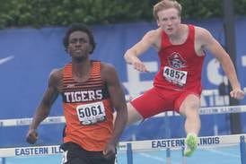 Wheaton Warrenville South senior Amari Williams repeats as Class 3A 300 hurdles champ at IHSA state meet