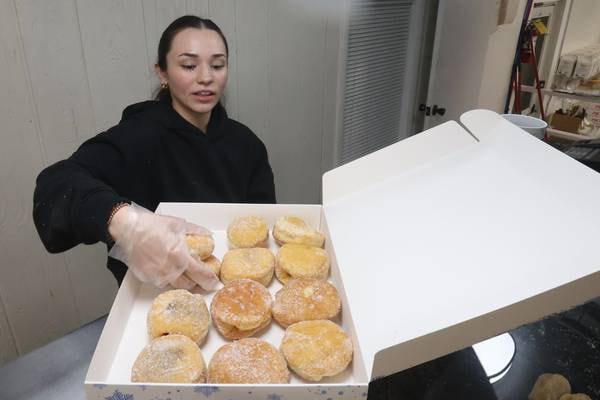 Photos: Illinois Valley celebrates Fat Tuesday with traditional Paczki treat