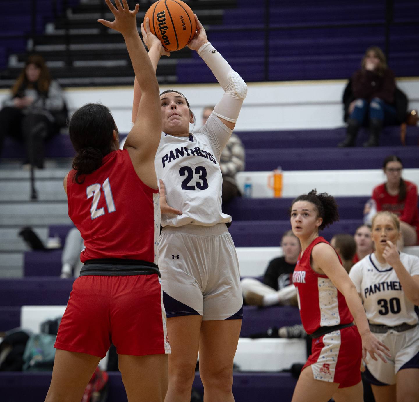 Manteno's Maddie Gesky elevates for a shot as Streator's Alexis Thomas, left, guards in a game on Monday, December 8, 2025.