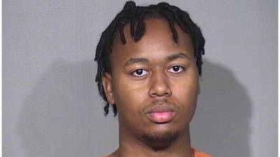 Elgin man accused of stealing nearly $8K from disabled Huntley resident in ‘sweetheart scam’