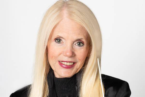 Mary Beth McCarthy, conductor, performer & educator, to be inducted into Fox Valley Arts Hall of Fame