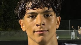 Freshman Leo Zavala shines in 1st start, leads Cary-Grove past Dundee-Crown