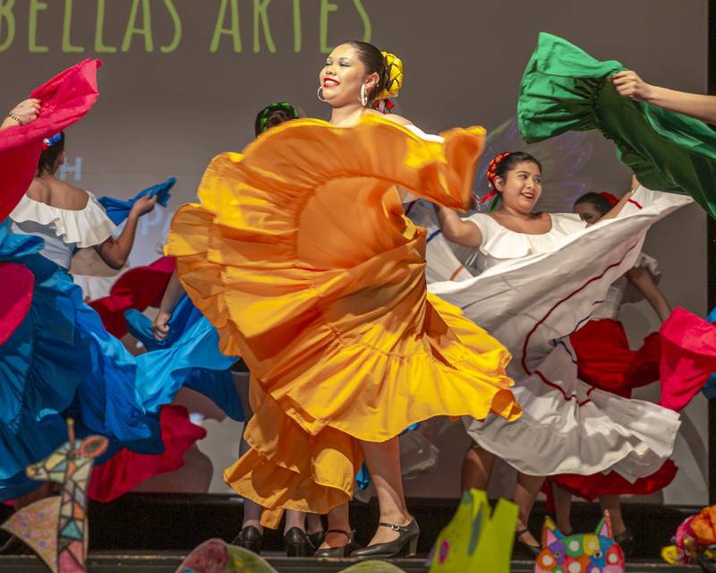 Performances at The Expo de Bellas Artes on Friday, April 25, 2025  in La Grange.