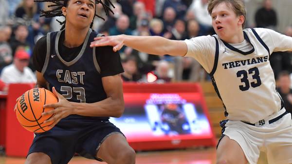 Photos: Oswego East vs. New Trier boys basketball at the When Sides Collide Shootout