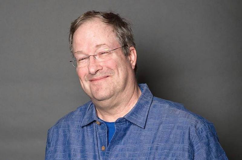 WXRT 93.1-FM radio host Lin Brehmer died Sunday at 68. A mainstay on WXRT for more than three decades, Brehmer was remembered for his humor and encyclopedia knowledge of music. (Courtesy of Robert Feder)
