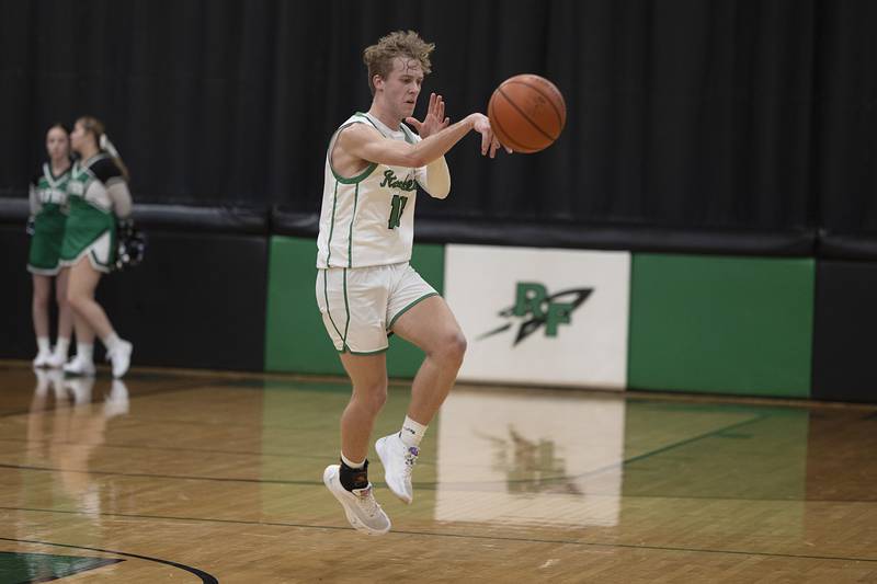 Rock Falls’ Aydan Goff makes a pass Friday, Feb. 3, 2023 against Rockford Lutheran.