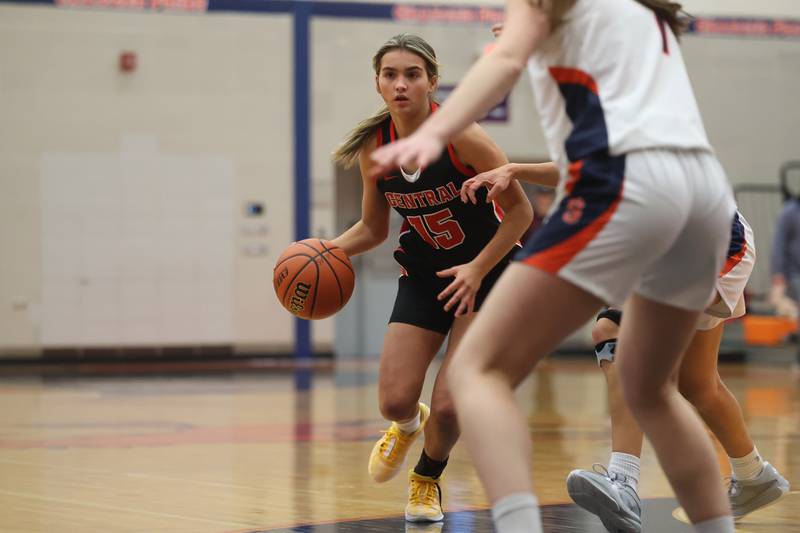 Lincoln-Way Central’s Gianna Amadio works the ball at the top of the key against Stagg on Monday, Dec. 11th, 2023 in Palos Hills.