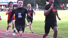 Alex Casanas qualifies in 3 events as Hinckley-Big Rock wins sectional, Indian Creek 3rd