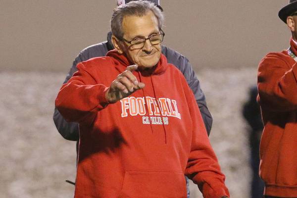 L-P honors ‘legend’ Joe Rutgens: NewsTribune football notebook