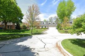 Single-family home sells for $925,000 in Downers Grove