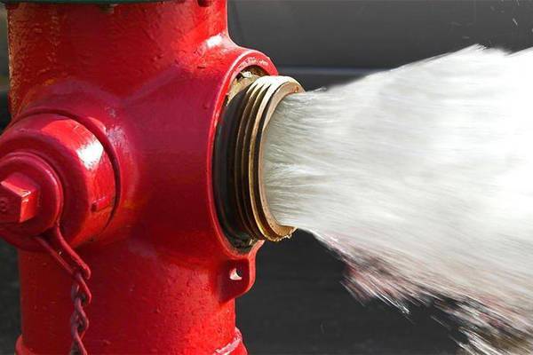 Dixon city workers flushing hydrants this week