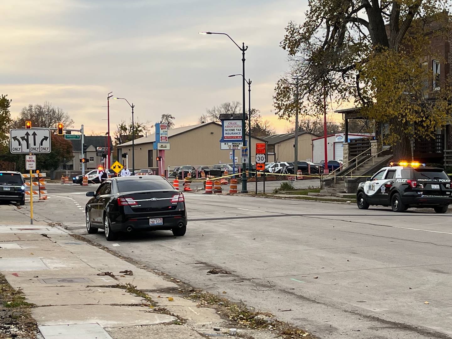 Joliet police respond after an officer was an officer was injured Tuesday afternoon near the corner of West Jefferson and Center streets.