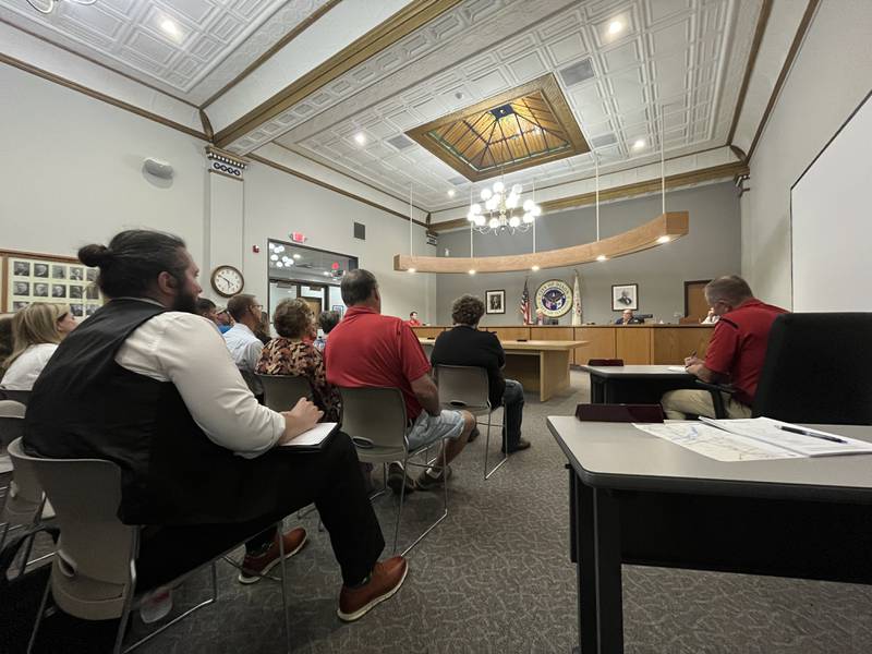 The council chambers at city hall were completely filled Monday evening as the residents of Wildcat Ridge subdivision off Palmyra Road took the opportunity to voice their concerns about a nearly $8 million dollar sewer installation project they believe is being done in the neighborhood without their knowledge. “There are no plans for running sewer lines out there. There is nothing thats being planned without notifying any of [the residents] in that area,” Mayor Glen Hughes said.
