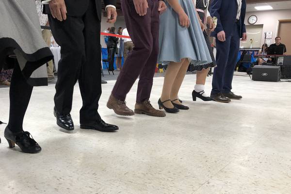 Victory Dance at McHenry VFW marks end of WWII, celebrates era’s sound and moves