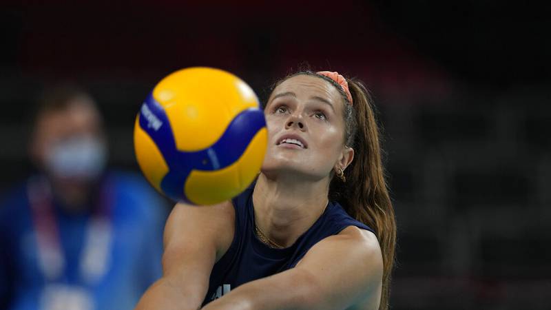 United States' Kelsey Robinson passes the ball during the women's volleyball semifinal match between Serbia and United States at the 2020 Summer Olympics in Tokyo, Japan.
