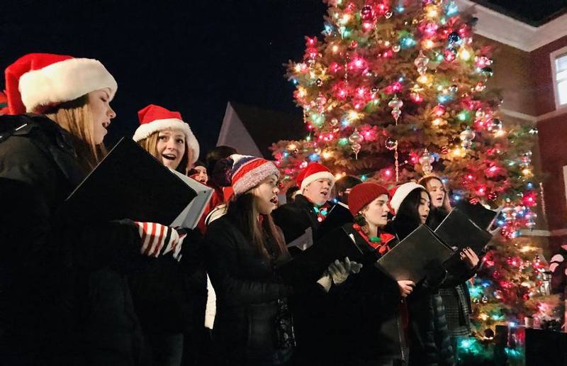 The two-day Dickens in Dundee event begins Friday, Dec. 2, 2022, and features traditional favorites, like living window displays. A new electric parade is slated for Saturday evening.