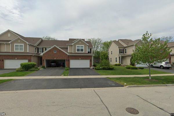 Sale closed in Lombard: $465,000 for a single-family home