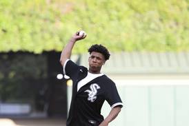 Jeremy Fears Jr., Joliet West alumnus, throws out first pitch for White Sox as part of NIL initiative