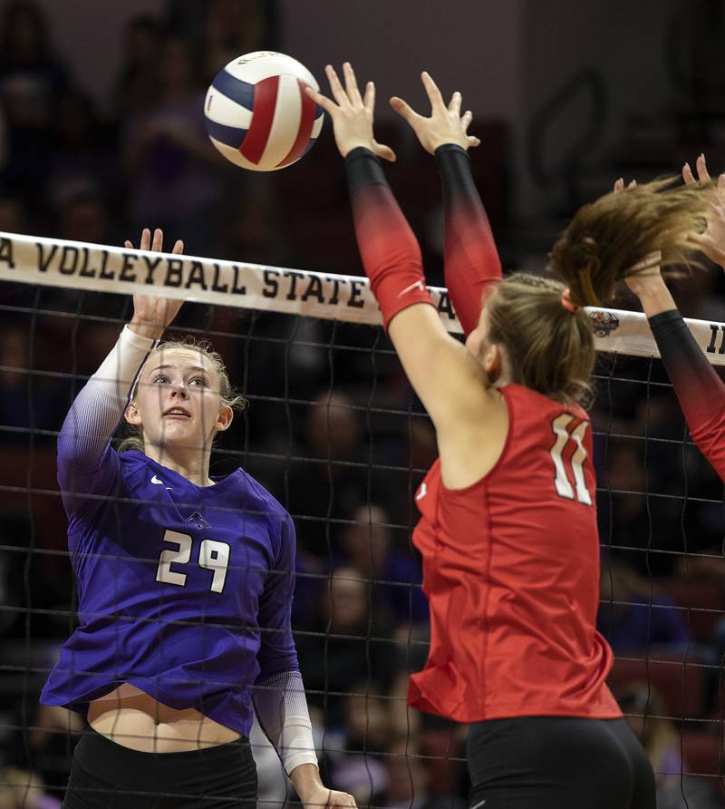 El Paso-Gridley's Aubrey Phillips plays the ball against  Timothy Christian's Ella Rickert Saturday, Nov. 16, 2024, in the Class 2A third place state volleyball match at CEFCU Arena in Normal.